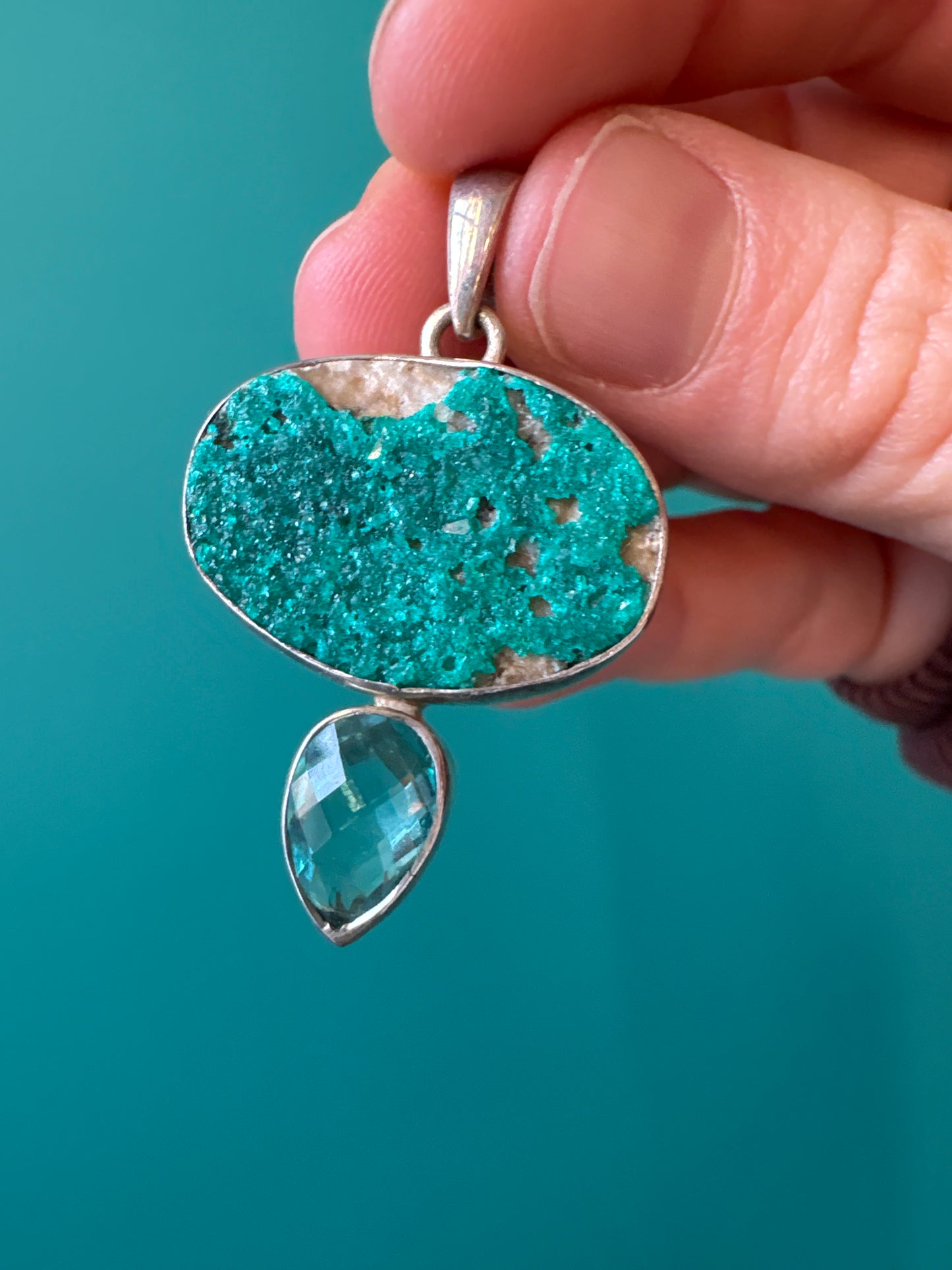 *Pendant Dioptase and Blue Quartz