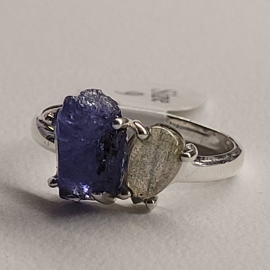 Ring Tanzanite Labradorite