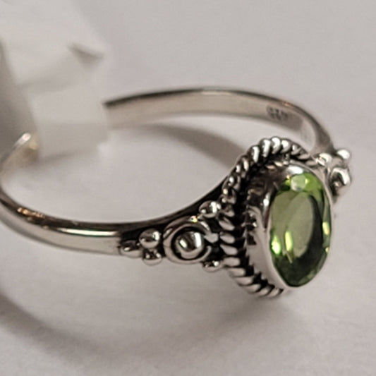 Ring Peridot